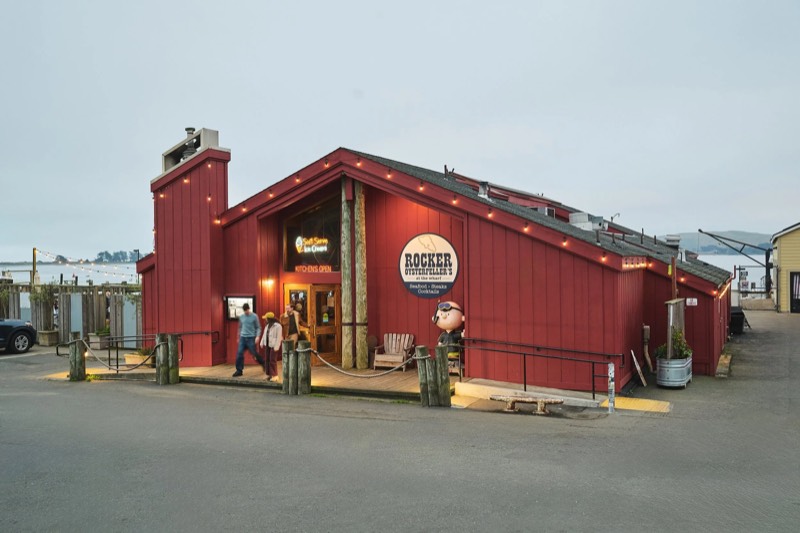 Rocker Oysterfeller's at the Wharf
