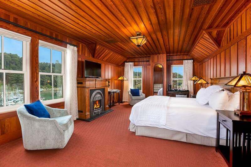 Noyo Harbor Inn